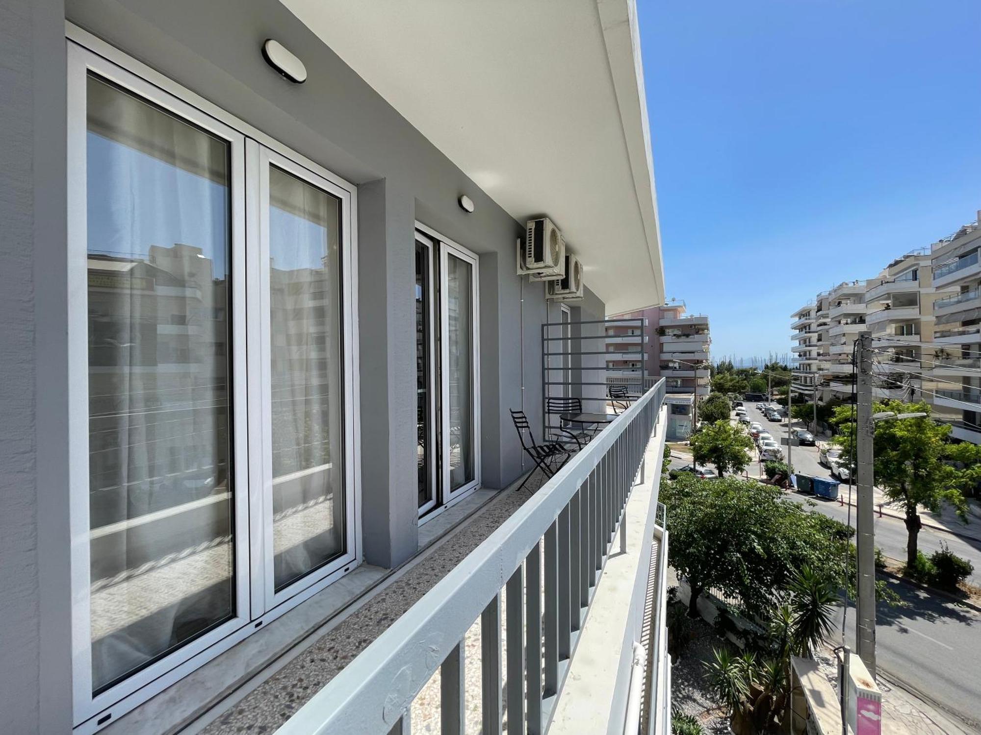 Athenean Bnb Seaside Serenity Steps From The Riviera Extérieur photo